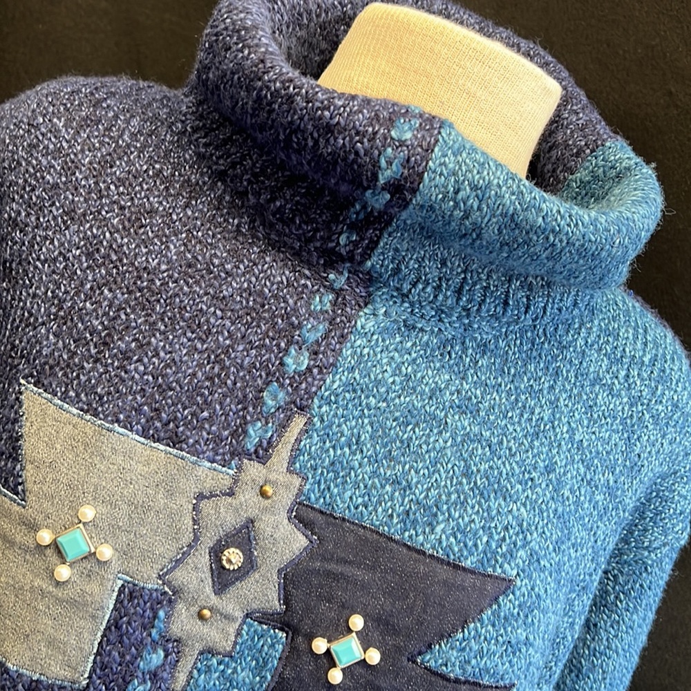 Blue Vintage Lilly of California Turtleneck Sweater with Aztec Design Size M